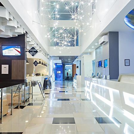 Berry Biz Hotel Σεμινιάκ Εξωτερικό φωτογραφία