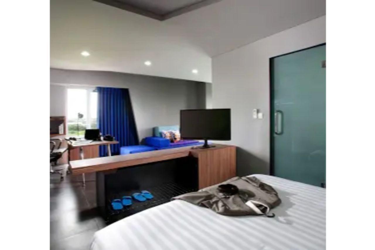 Berry Biz Hotel Σεμινιάκ Εξωτερικό φωτογραφία