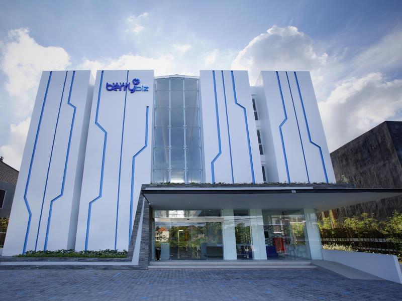 Berry Biz Hotel Σεμινιάκ Εξωτερικό φωτογραφία