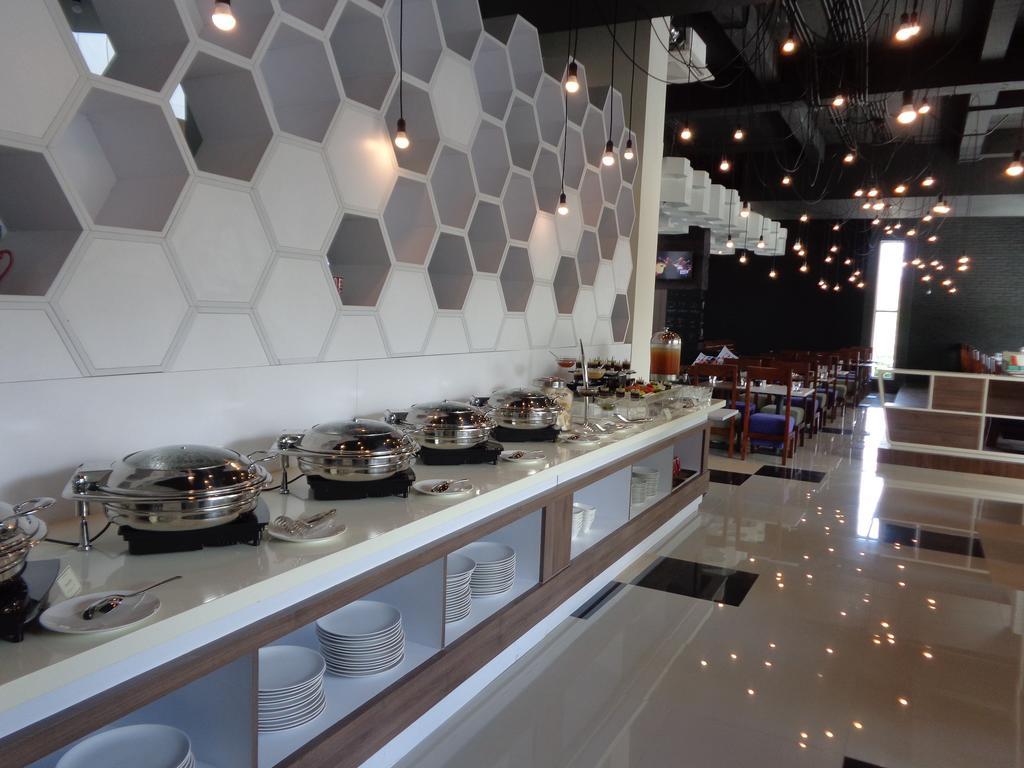 Berry Biz Hotel Σεμινιάκ Εξωτερικό φωτογραφία